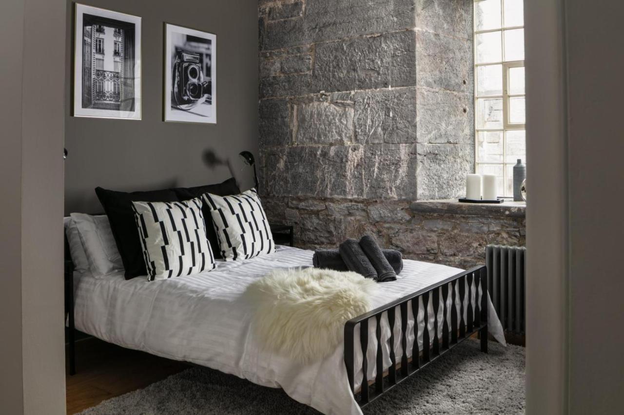 Two-Bedroom Apartment At Royal William Yard, プリマス エクステリア 写真