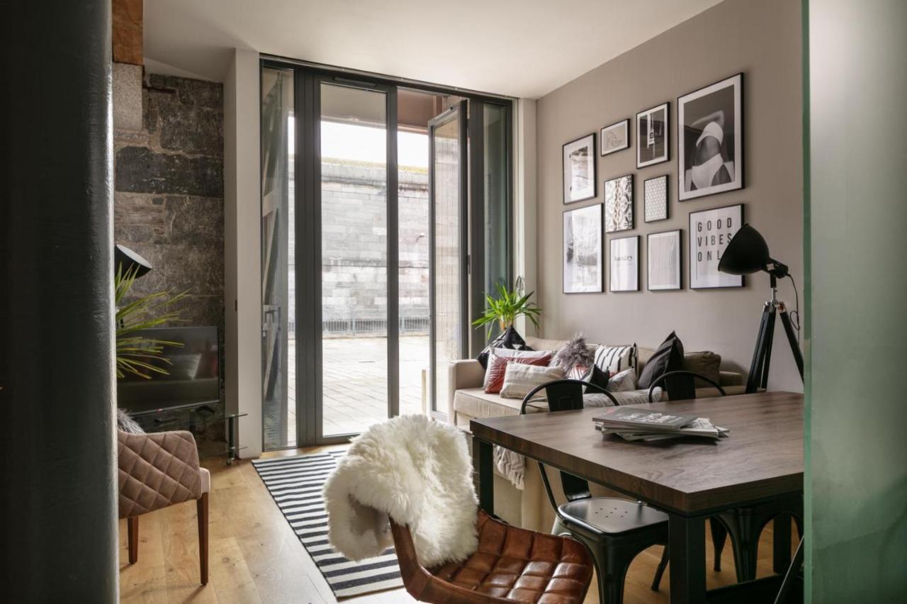 Two-Bedroom Apartment At Royal William Yard, プリマス エクステリア 写真